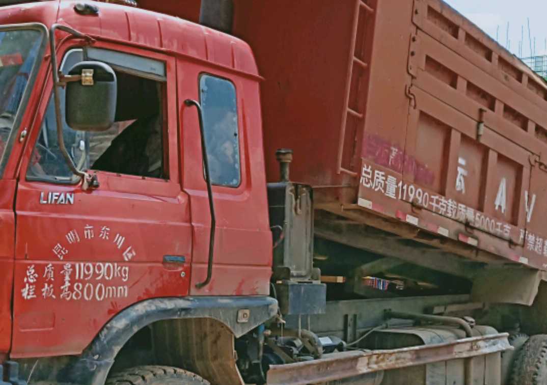 力帆4102自卸车图片,力帆尖头4102报价 力帆其他车系 自卸车 240匹