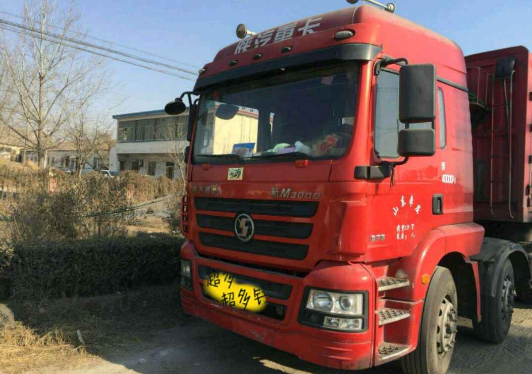 陕汽德龙新m3000 牵引车 375匹2015年11月 6×2